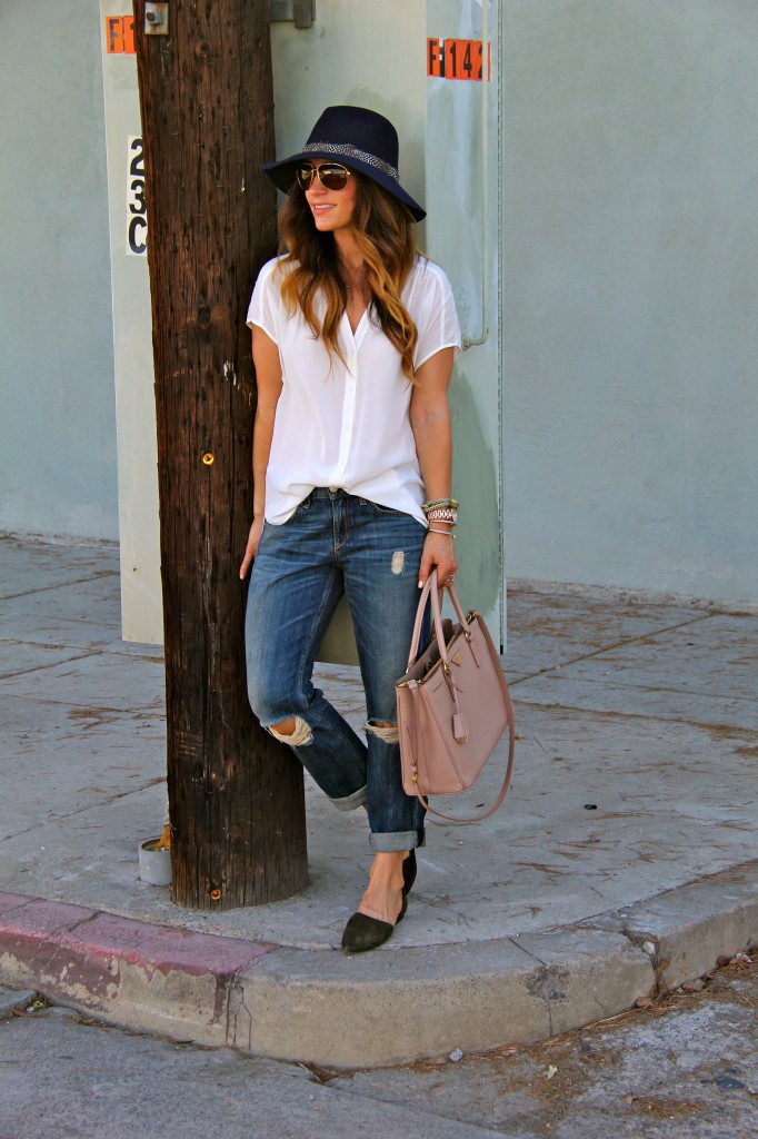 navy fedora, boyfriend jeans 