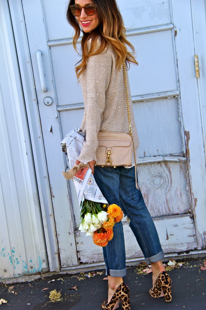 boyfriend jeans, leopard pumps