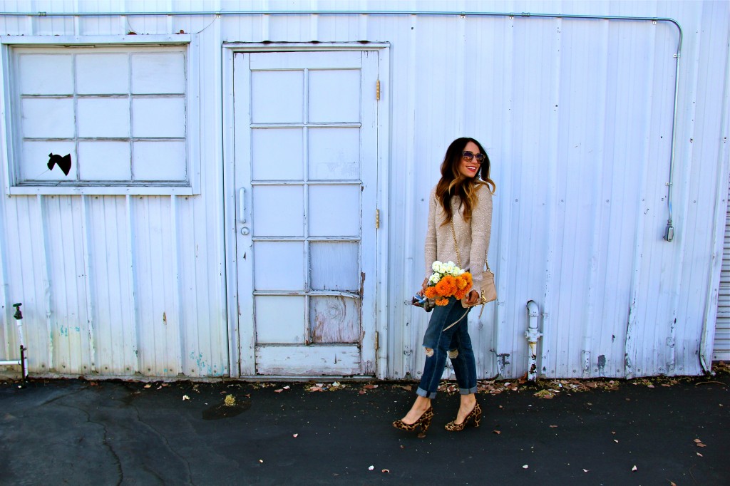 leopard pumps, boyfriend jeans, gold sweater 