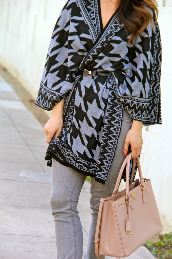 poncho, bow belt