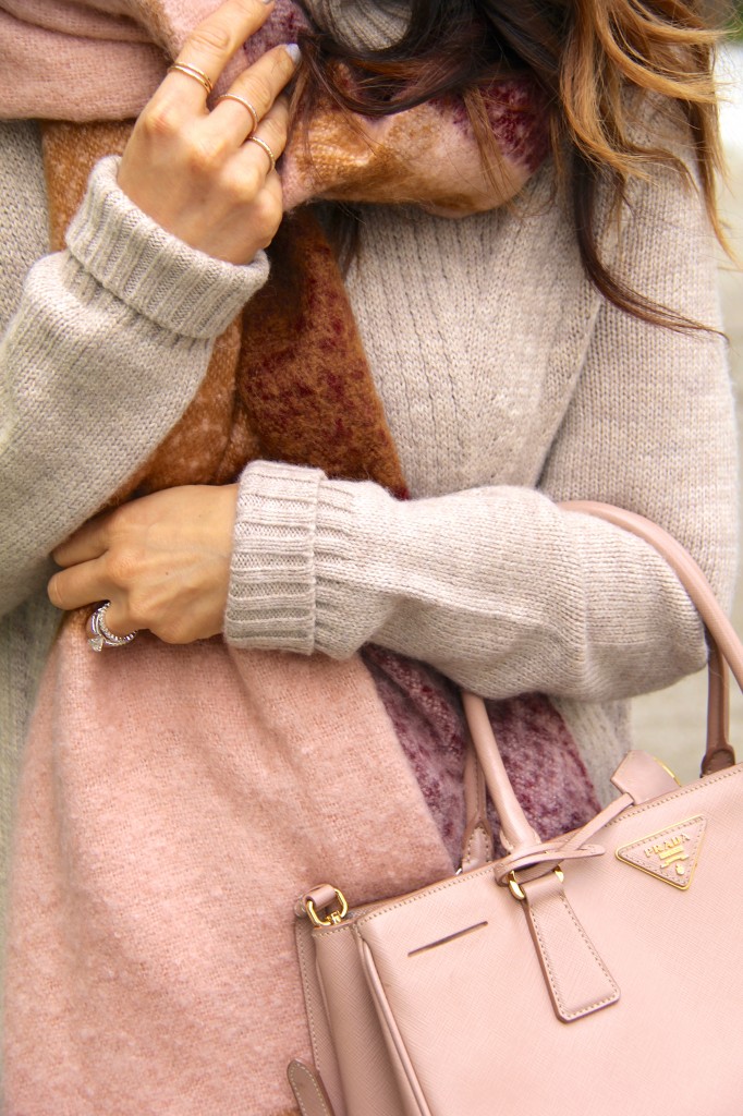 chunky knit sweater, blanket scarf 