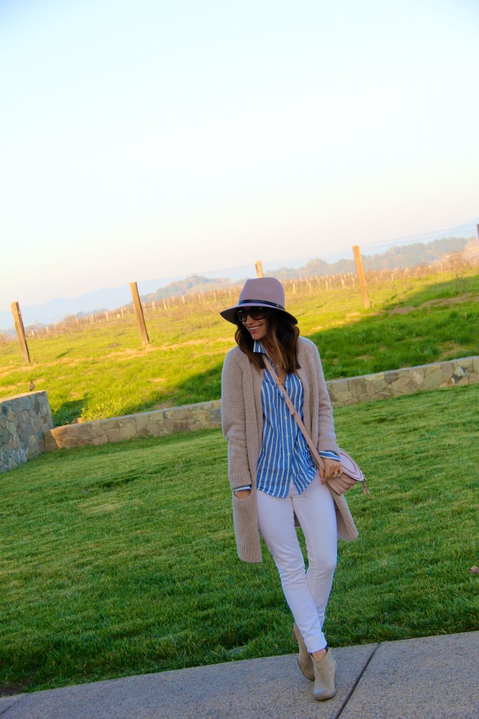 white jeans, pink fedora