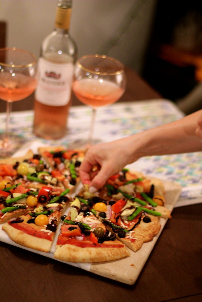 wine and pizza date night, vegan and gluten free pizza