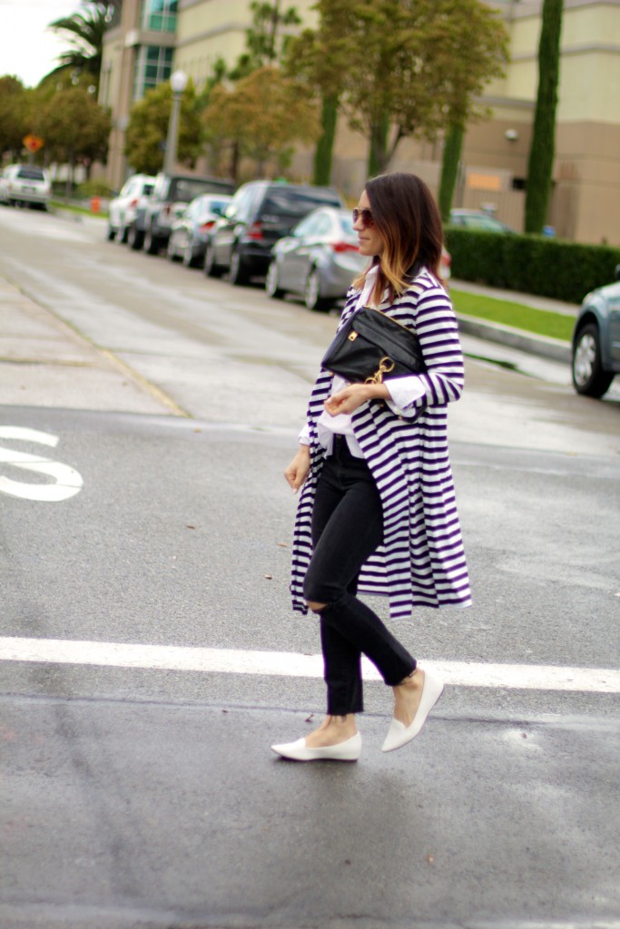 street style, white loafers, rainy day outfit