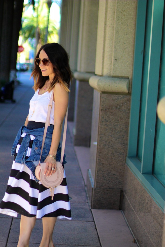 black and whites stripe skirt, causal spring outfit 