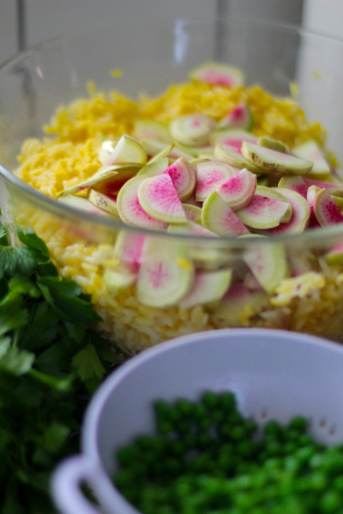 gluten free orzo salad, spring salad, healthy eating, itsy bitsy indulgences 