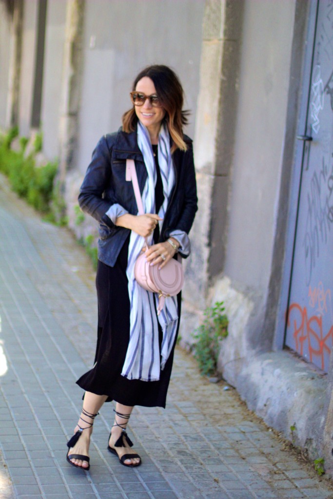 sightseeing outfit, tassel sandals, itsy bitsy indulgences 