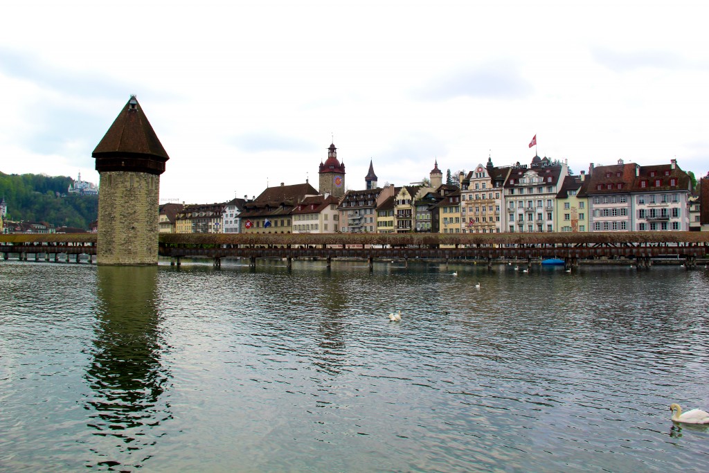 Kapellbrucke bridge switzerland // itsy bitsy indulgences