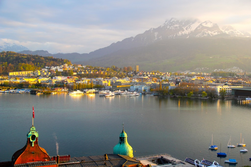 Lake Lucerne Switzerland // itsy bitsy indulgences 