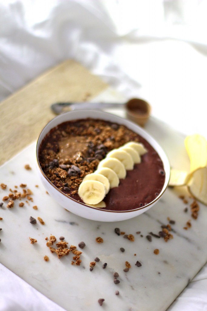 chocolate acai bowl, dairy free, gluten free, itsy bitsy indulgences 