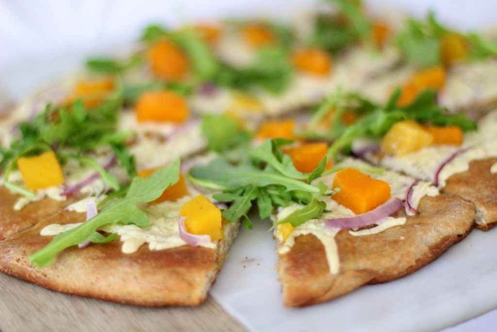 butternut squash pizza, fall dinner, itsy bitsy indulgences 