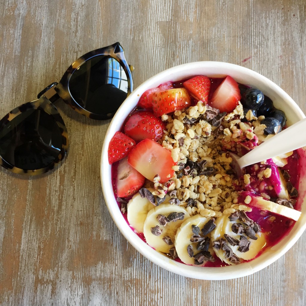 pitaya bowl, itsy bitsy indulgences 