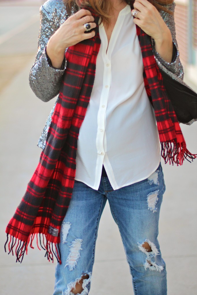 baby bump holiday style, buffalo plaid scarf, itsy bitsy indulgences 