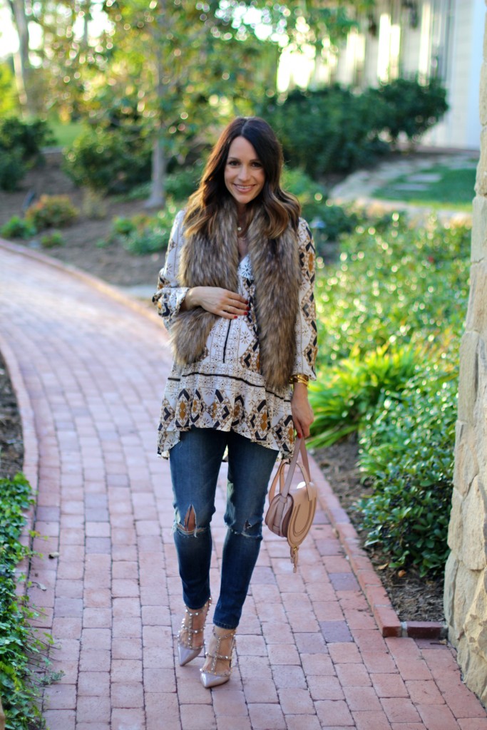 pregnancy style, faux fur stole, itsy bitsy indulgences 