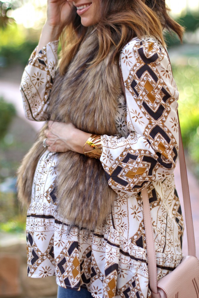 faux fur stole, boho pregnancy style, itsy bitsy indulgences 