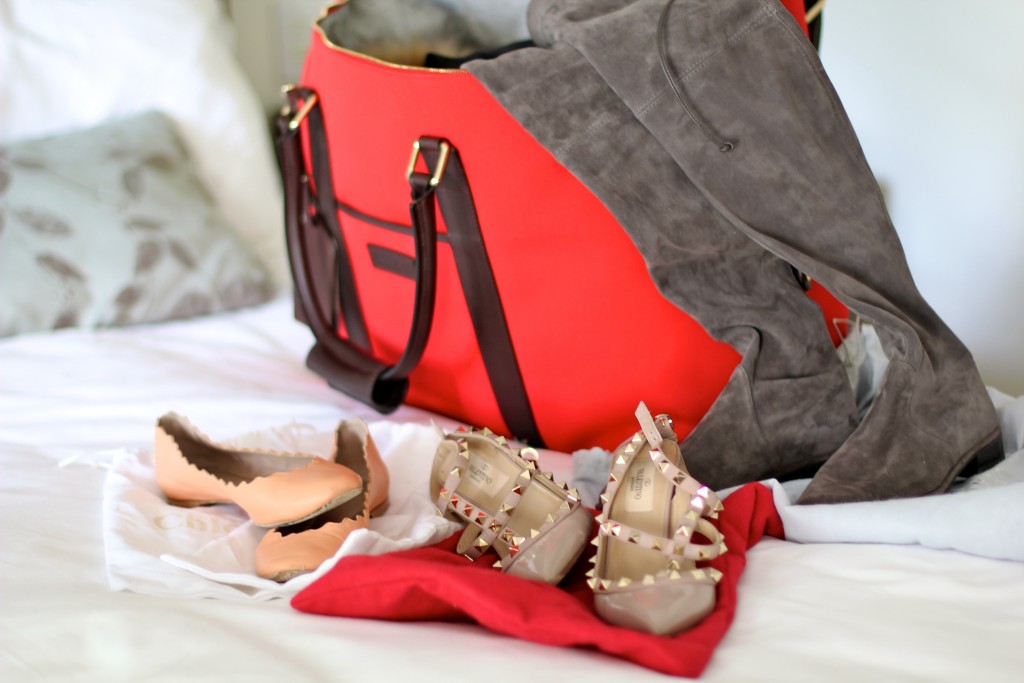 weekend packing with dooney and bourke, itsy bitsy indulgences 