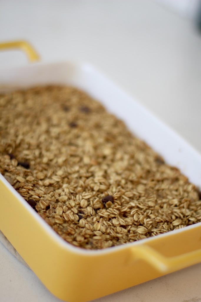 cinnamon oatmeal bake, itsy bitsy indulgences 