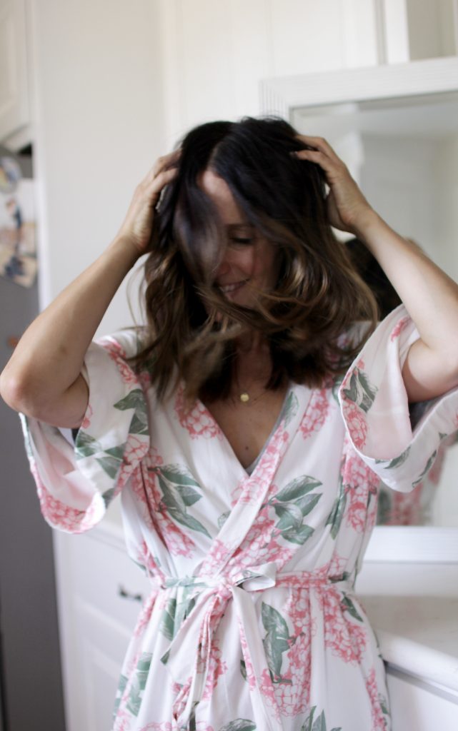 soft waves hair tutorial, itsy bitsy indulgences 