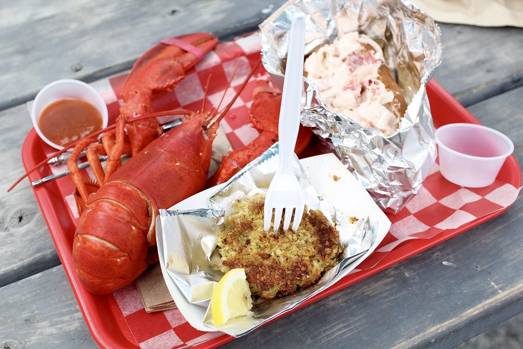 lobster rolls, itsy bitsy indulgences 