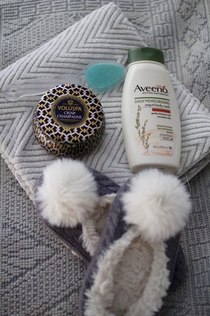 moments of self care with aveeno, itsy bitsy indulgences 