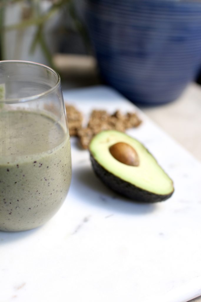 5 superfoods to add to your smoothie, itsy bitsy indulgences 