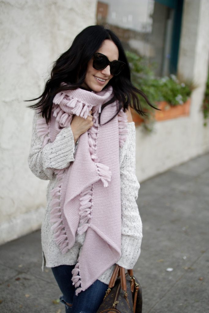 pink tassel scarf,chunky knit, itsy bitsy indulgences 