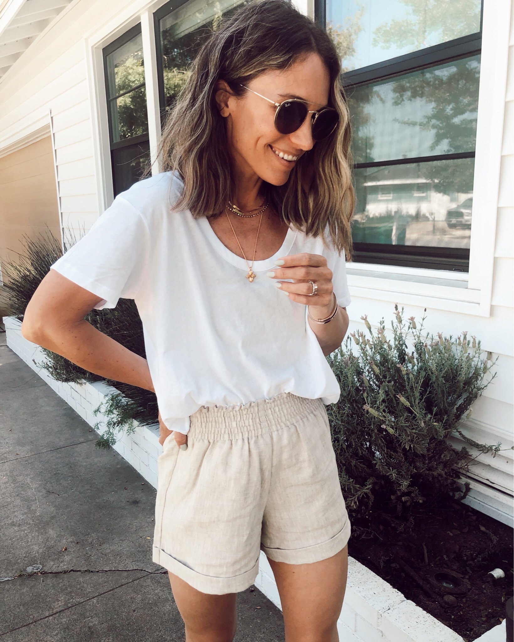 Everyday Style || 8 Ways To Wear Linen Shorts - posts from Shannon Pulsifer