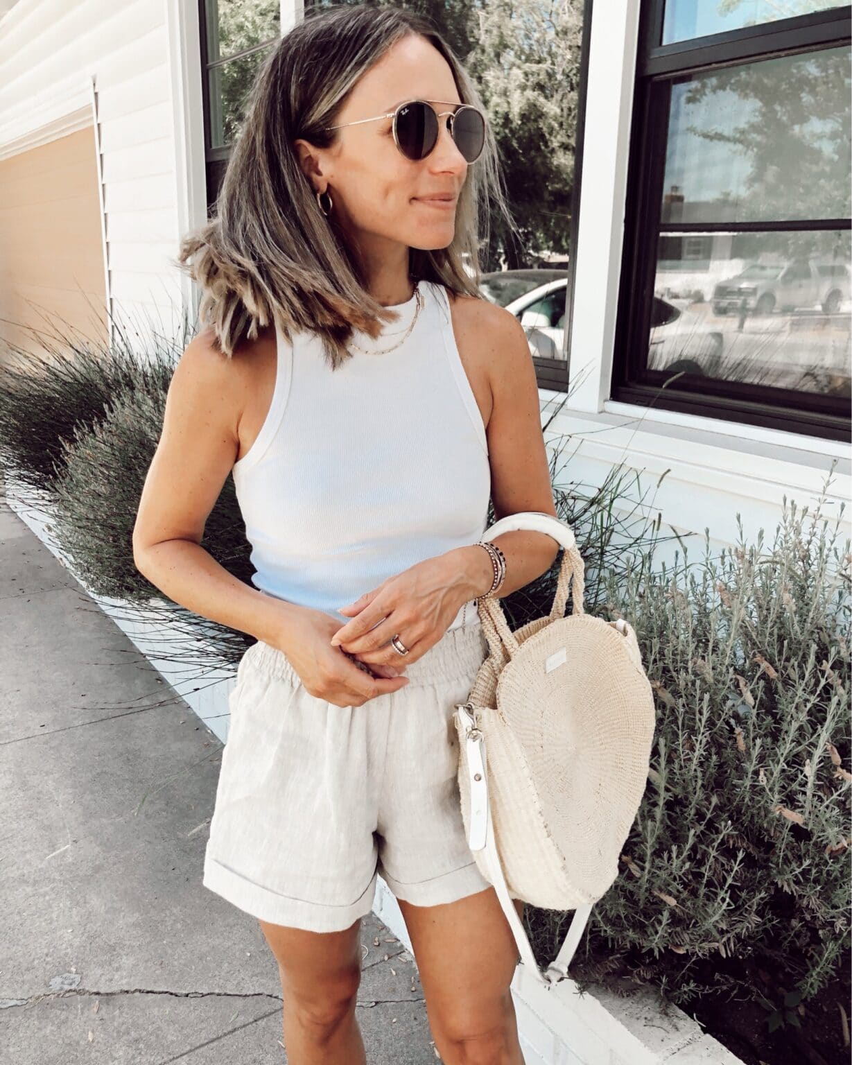 Everyday Style || 8 Ways To Wear Linen Shorts - posts from Shannon Pulsifer