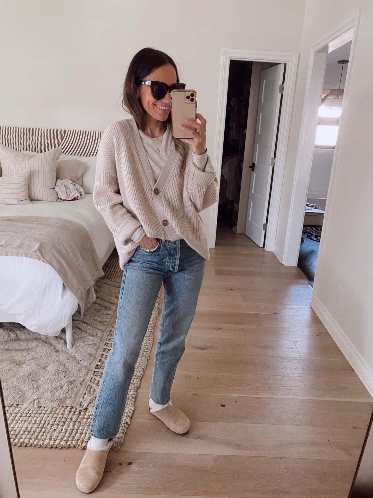 20+ Styled Outfits From December's Capsule Wardrobe - Fashion posts ...