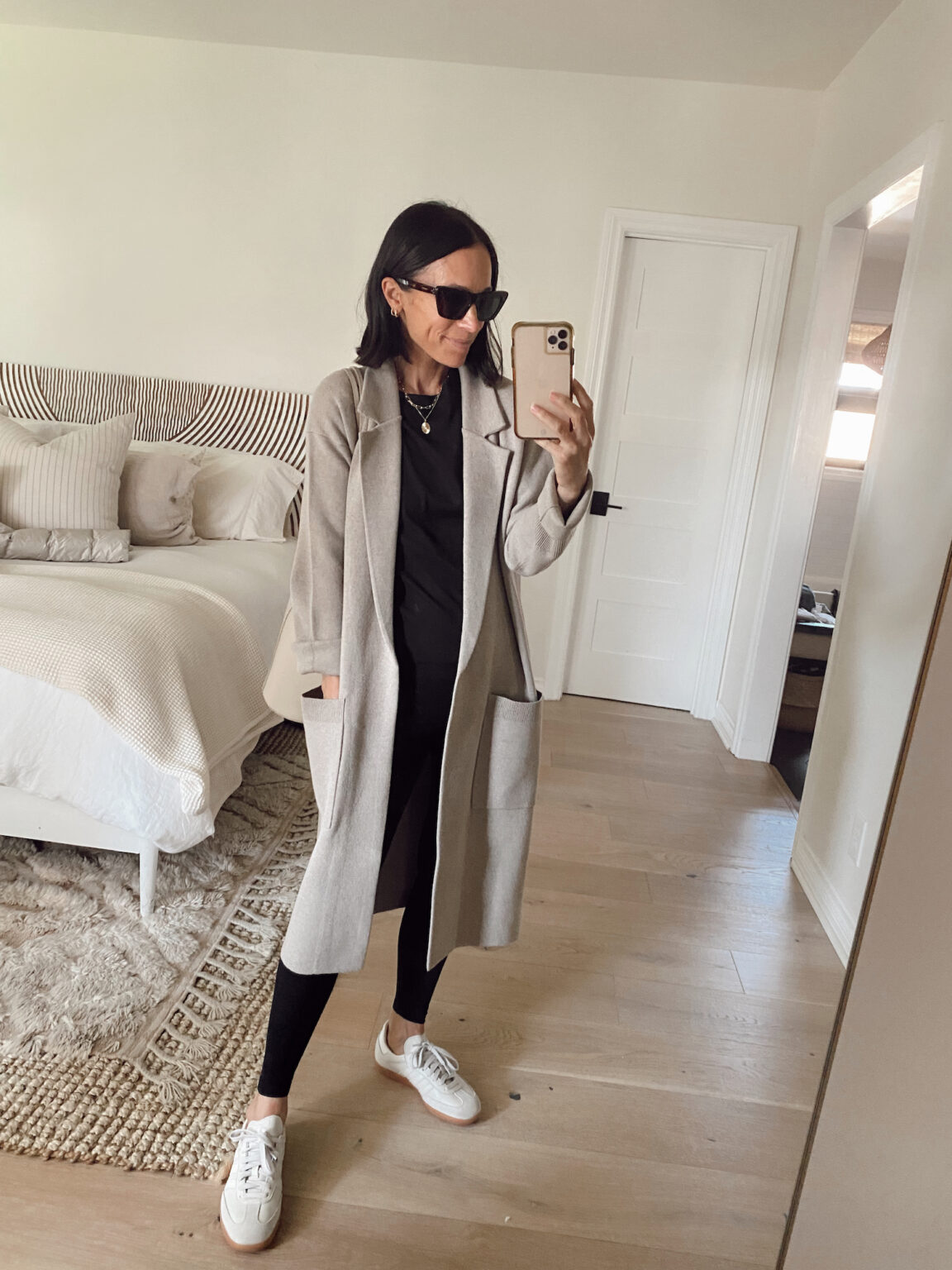 31 Styled Outfits From October's Capsule Wardrobe - Capsule wardrobe ...