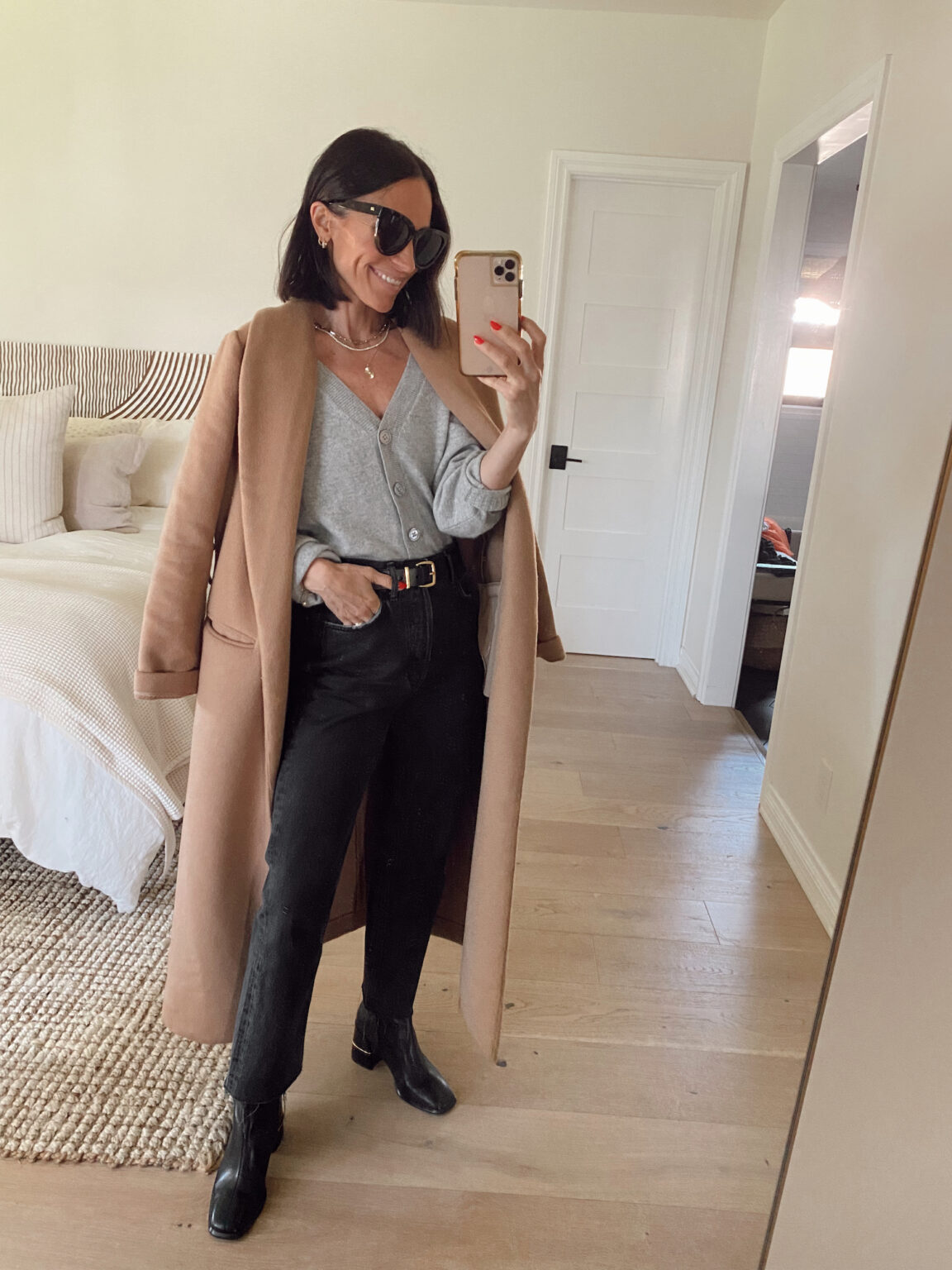 26 Styled Outfits From December's Capsule Wardrobe - Fashion posts from ...